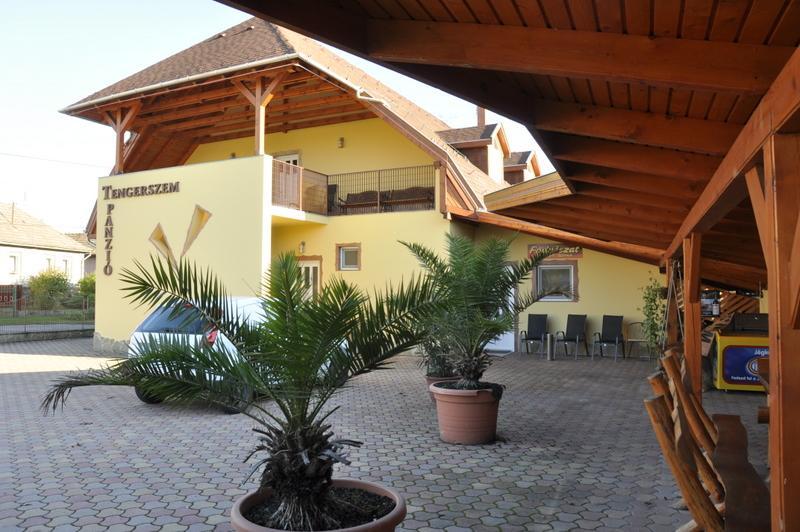Tengerszem Panzio Bed & Breakfast Bánk Exterior foto