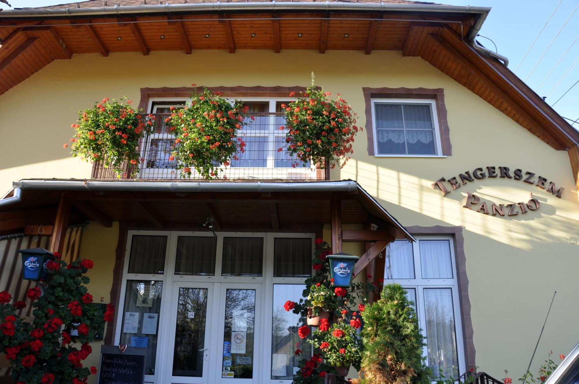 Tengerszem Panzio Bed & Breakfast Bánk Exterior foto